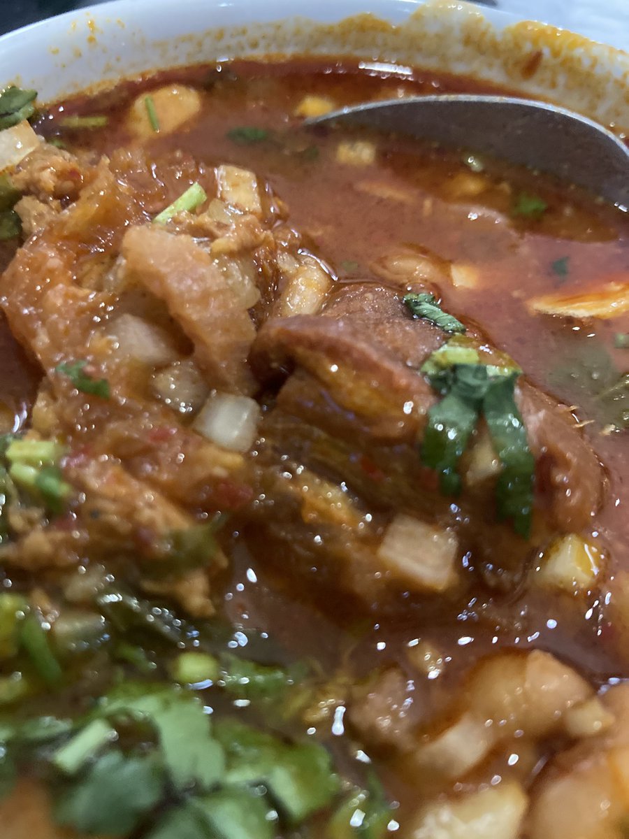 Why does Ardalio have the best beans in the world?

Because their “beans” have so much meat and lard they’re practically beanless jaja

Hot damn, do I ever love this #cantina!!

#MejorDeCDMX 

maps.app.goo.gl/ZWYGi2Zs1CK5Fo…