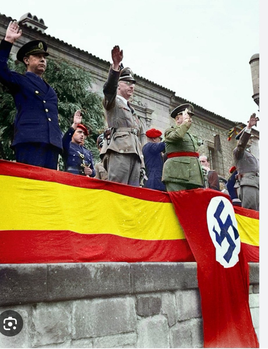 francescllamas's tweet photo. @diaz_writer @InigoMartinez5 Me parece que te equivocas de bandera https://t.co/4gdN8RjyS6