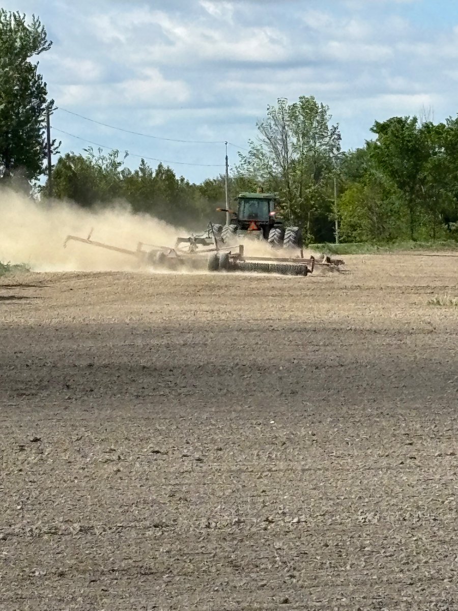 Adam Schmitchen tweet media