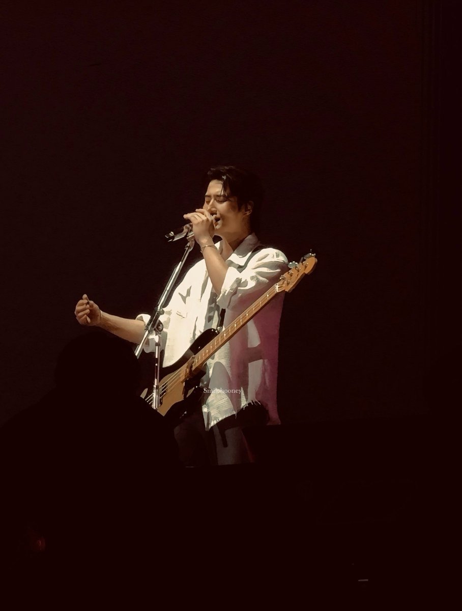 smilehooney's tweet photo. 250503 🦊 DAY6 FOREVER YOUNG IN JAKARTA
#데이식스 #영케이 #Day6 #YoungK #day6youngk #day6worldtour #foreveryounginjakarta https://t.co/hWZ1MWwhke