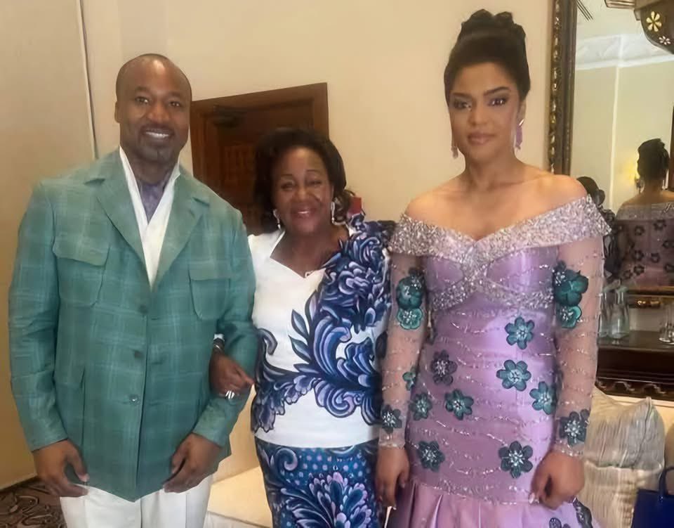GLAMOUR / Au Congo-Brazzaville, le mariage du ministre Denis Christel Sassou Nguesso, célébré loin du pays à #Dubaï, suscite une vive polémique sur les réseaux sociaux, notamment parmi les opposants au régime en place.

Selon plusieurs internautes, celui que beaucoup considèrent