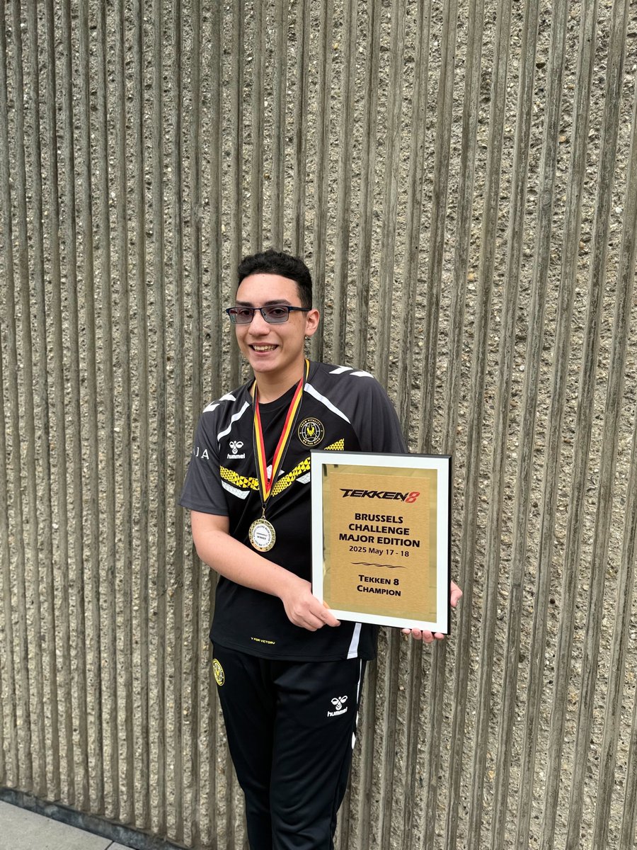 CHAMPIOOON 👑

<a href="/KingReyJr_/">VIT KingReyJr ➡️ EVO France 🇫🇷</a> wins the Brussels Challenge!