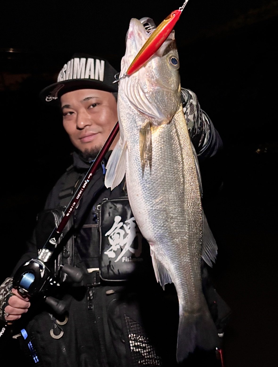 今日も鮭釣り！なんとかメス1匹釣れてくれました！コモド75h