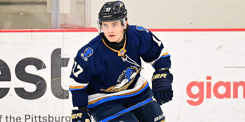 notdeej's tweet photo. Not talked about
Ethan Wyttenbach - USHL rookie. 51 points in 44 gp right out of AAA

Charlie Cerrato - 42 points in 38 gp. Recent NCAA ppg at the same age:
CC - 1.11
M. Samoskevich - 1.10
J. Blake - 1.08
M. Coronato - 1.06
M. Knies - 1.05
F. Nazar, M. Wood, I. Howard - 1.00 https://t.co/Eu7pzbZZPK
