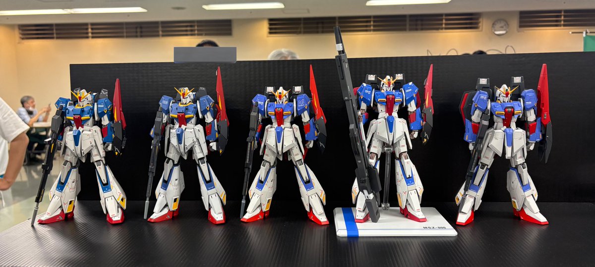 念願の方(<a href="/kenichiro16w/">ken16w</a>)と並んで写真を、、、と思いきや、まさかのライターの皆さんたちとの撮影に😱私なんかが並んで良い場ではなかった気がしましたが、とても良い記念でした！なんだか自分の作品が通常よりも輝いて見える不思議。貴重な機会をありがとうございました！！