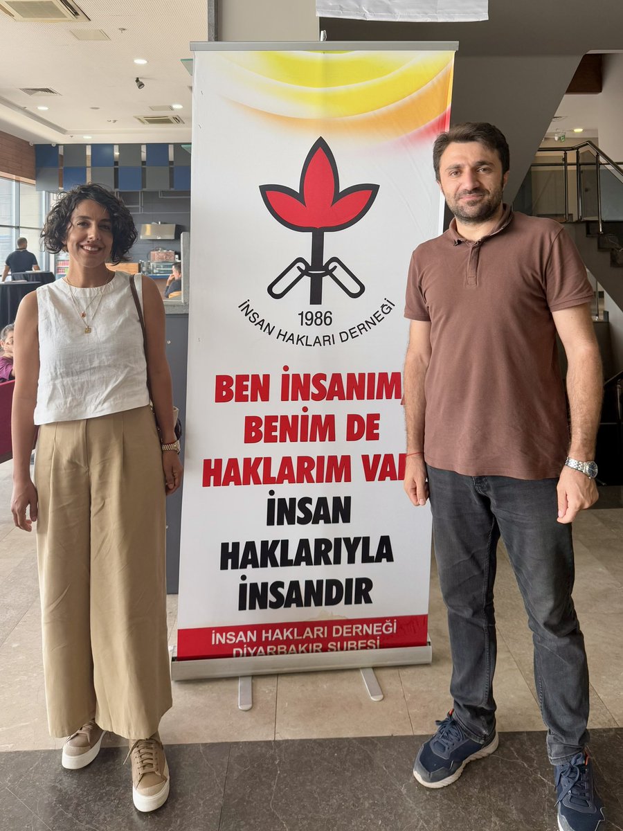 Gocvakfi's tweet photo. Vakıf yöneticilerimiz, İnsan Hakları Derneği Diyarbakır Şubesi’nin 18. Olağan Kongresi’ne katılım sağladı. 

Bu topraklarda insan hakları mücadelesinin önemli bir öznesi olan İHD ile geçmiş dönemlerde çocuk hakları başta olmak üzere birçok alanda ortak çalışmalar yürüttük. 

İnsan onurunu ve haklarını esas alan bu mücadelede emeği geçen herkese teşekkür ediyor, yeni yönetime dayanışma duygularımızla başarılar diliyoruz.
@ihdamed