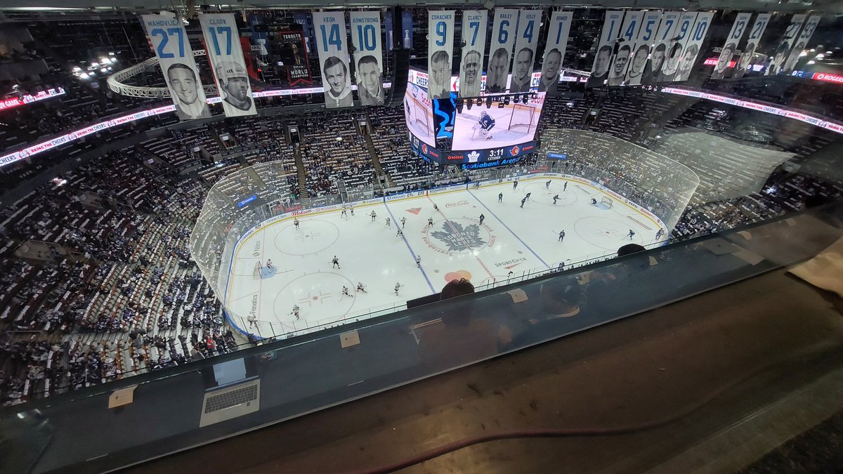 RossyOnTheMic's tweet photo. Alright #LeafsNation

My request is simple.

Whether you are in @ScotiabankArena or Maple Leaf Square or in front of your TV, tonight, I want you to be so loud, that I am impossible to hear....All. Night. Long.

Pass it on!

Go Leafs Go!!!!

#LeafsForever https://t.co/tr501me3lo