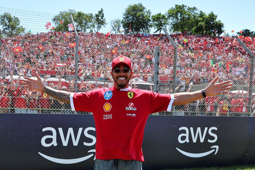 fiagirly's tweet photo. IMOLA È NOSTRA!!!! WHAT A DRIVER. https://t.co/VS7fgFdyne