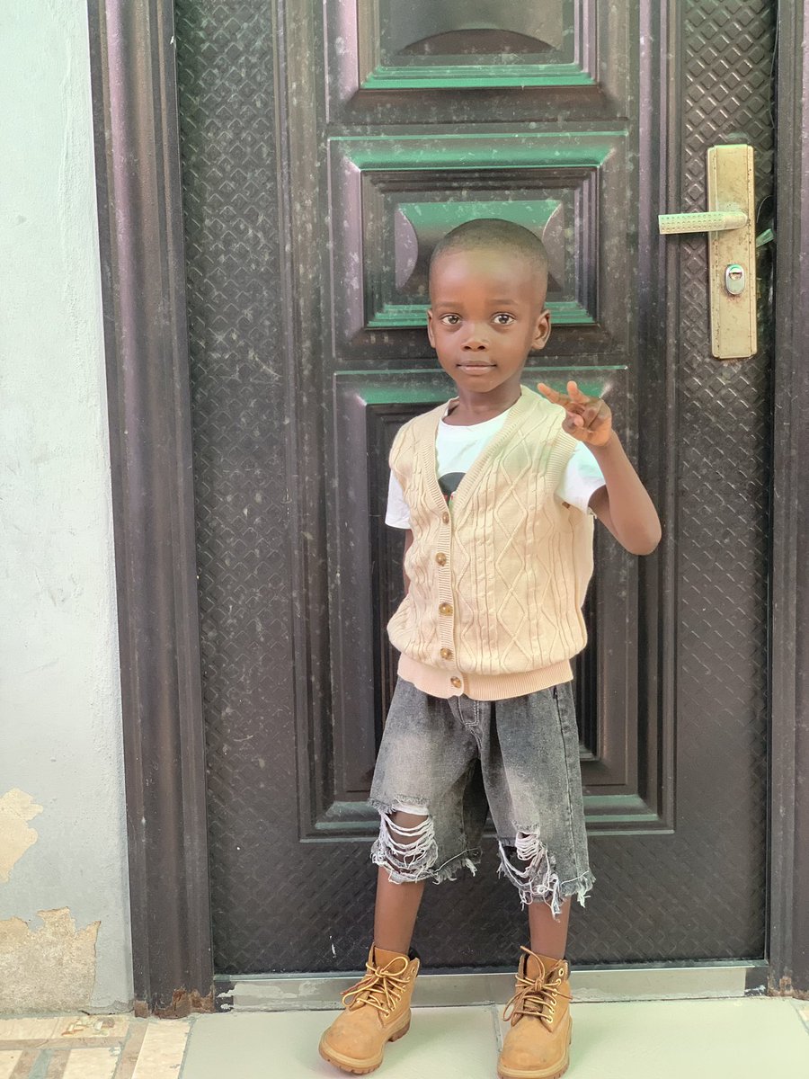 Mo_tobiloba's tweet photo. OLAOLUWAKIITAN
ERIIFEOLUWASIMI
OLUWADARASIMI

We gave our son plenty fine names but these 3 names are my personal evidence of God’s greatness in our lives
My Son…My Smile🙄 https://t.co/VQ2ztwJe5s
