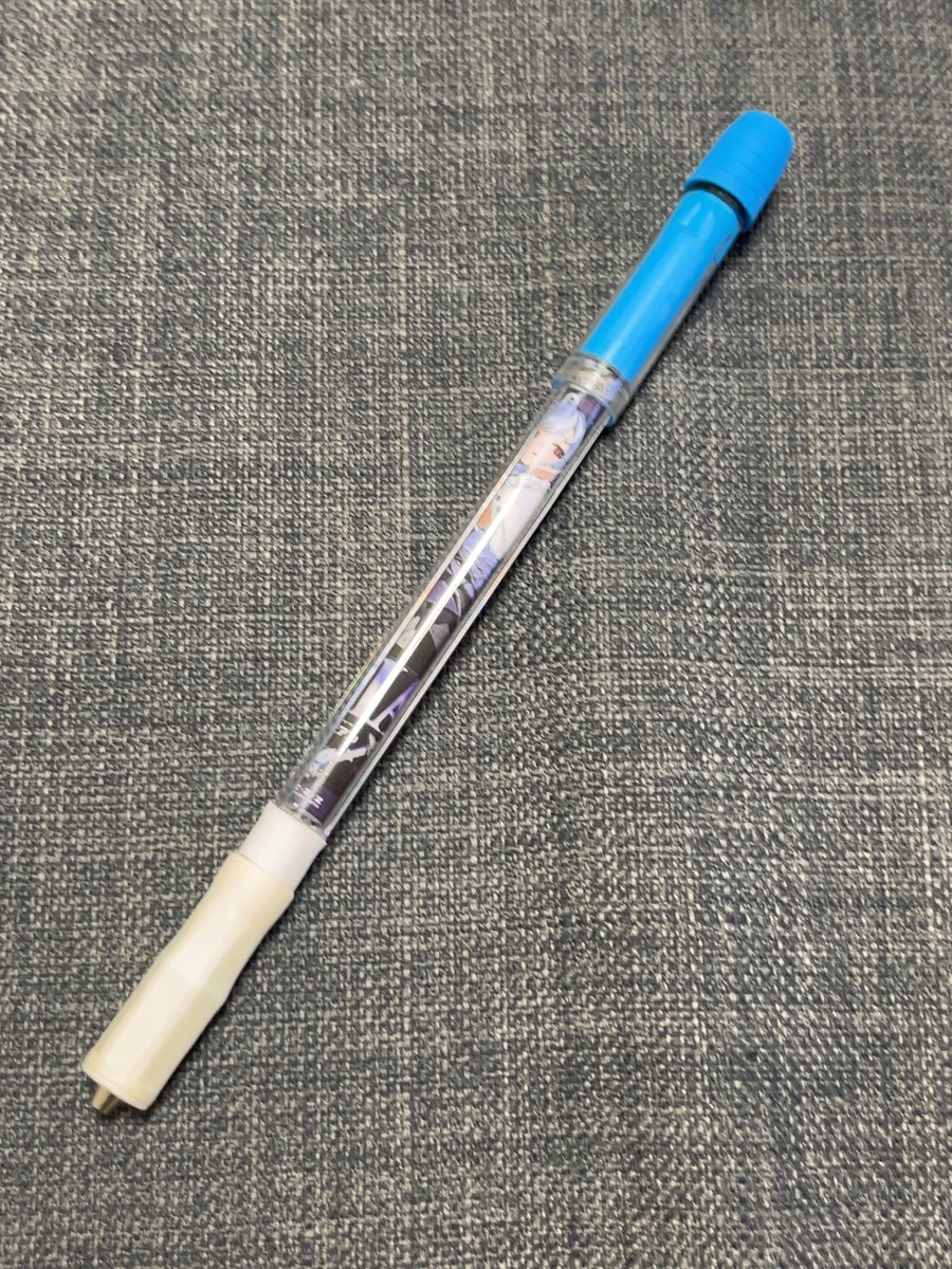 b_xyzin's tweet photo. フェアライン白グリップもう一つ見つけたので付け替えた。 https://t.co/OwOmNgKaj0