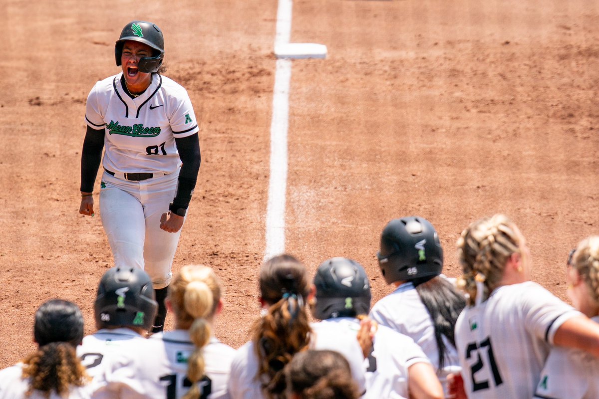 Ausha Moore tweet media