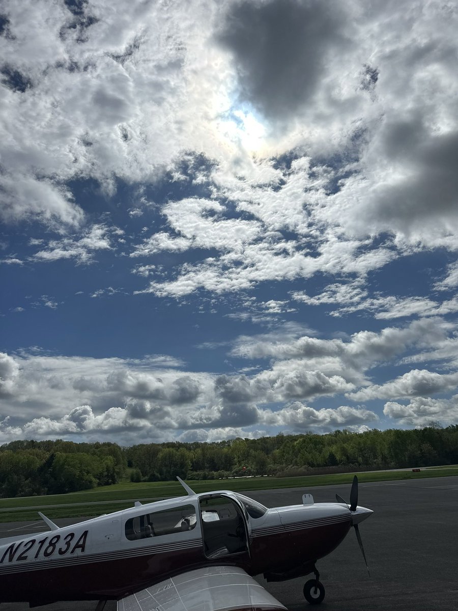 PilotFun101's tweet image. #TheBigO is flying awesome! #PilotFun101 #PilotLife #GeneralAviation  #AviationIsAwesome  #HelpingToInspireOthers  
#AviationIsWorthPursuing 
#LiveYourDream #Mooney #MooneyOvation #MooneyZoom  #NewYorkAviation #Pilot #FilmMaking  #YouTube #Facebook #Instagram #TikTok #Twitter
