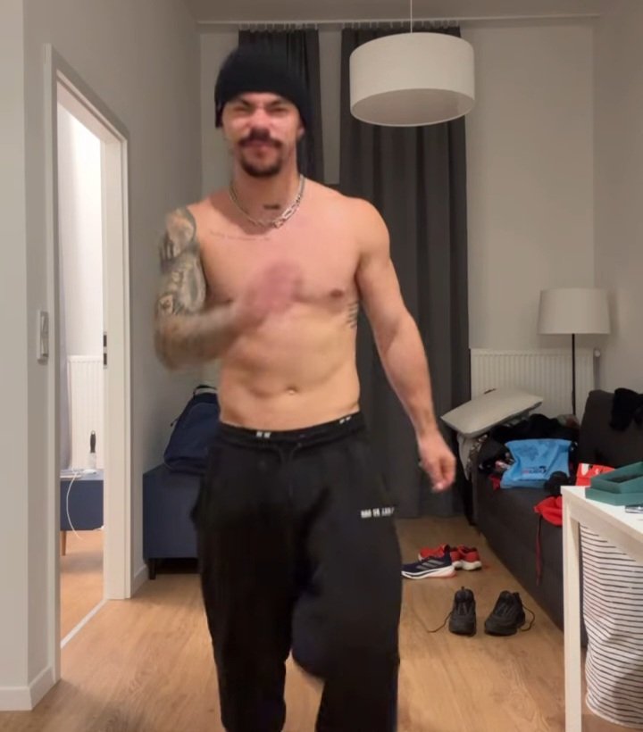 PolishHotInflu4's tweet photo. °kwolczi°
#gay #hot #viral https://t.co/gMfq3RChx3