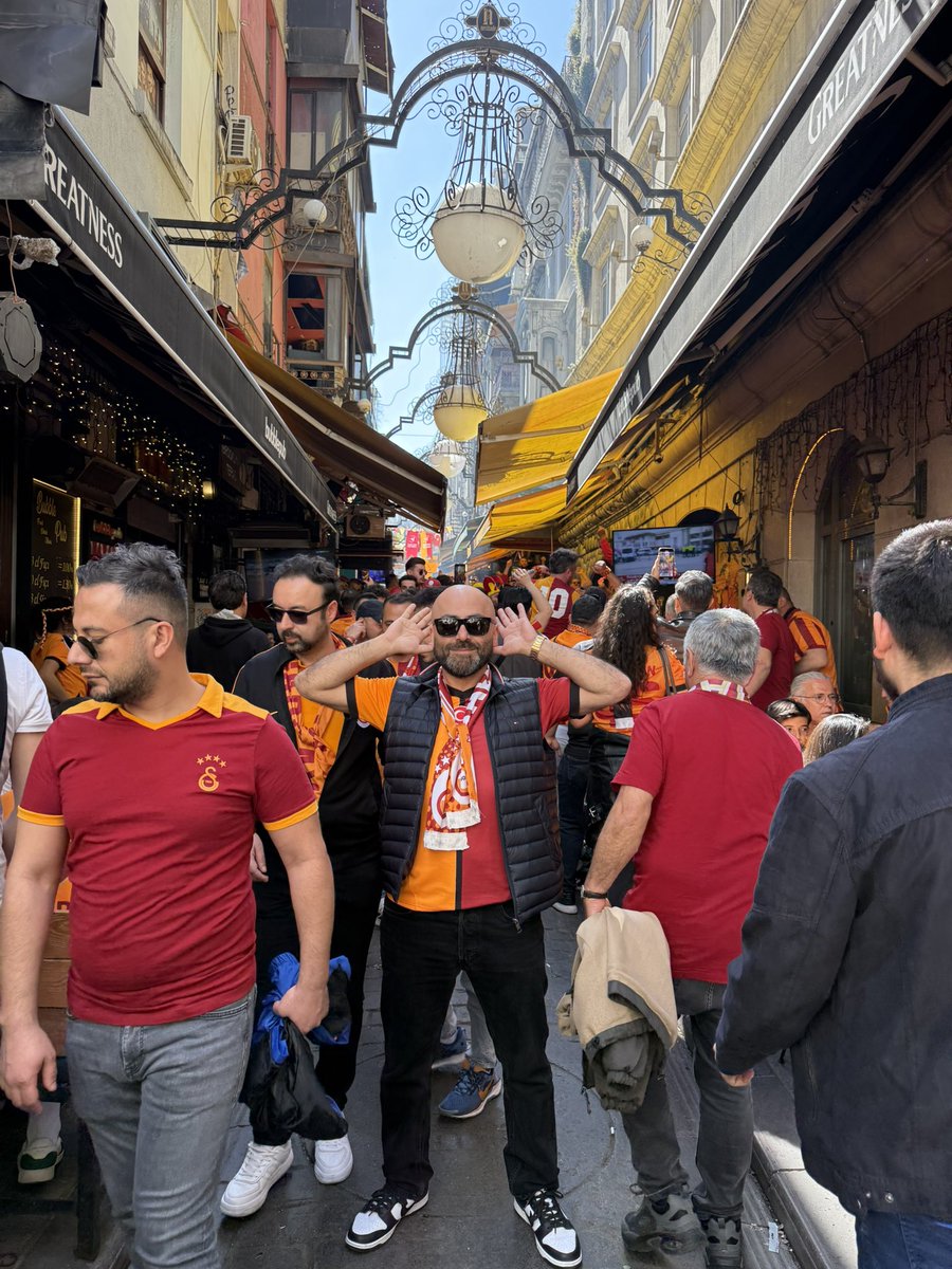#Hedef25 #GalatasaraySK #ultrAslan