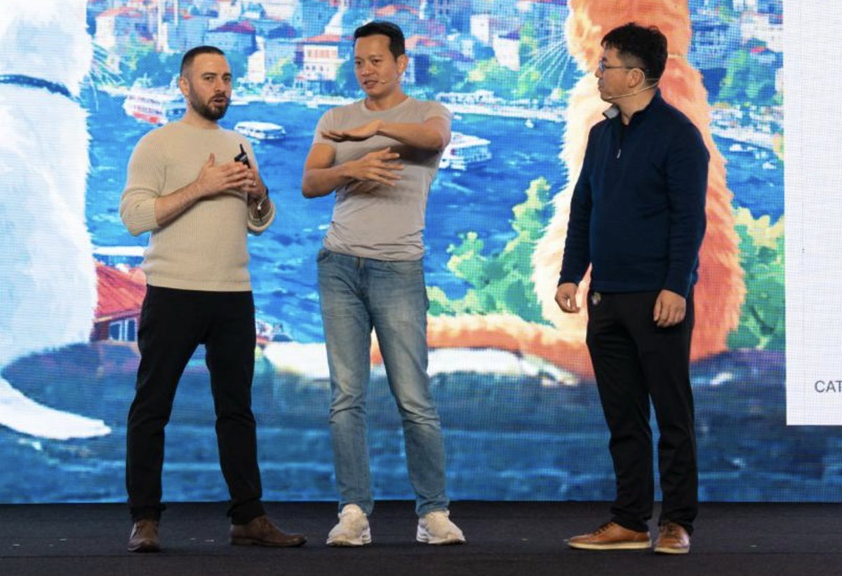 Hey all, wanted to share some quick stories about <a href="/0xErbil/">Erbil 🇺🇸🇹🇷</a> who is the cofounder of <a href="/humafinance/">Huma Finance 🟣</a>. He is also my good friend of many years and a very accomplished tech leader in facebook, lyft and many other valley companies.

I talked about him extensively in a past interview with