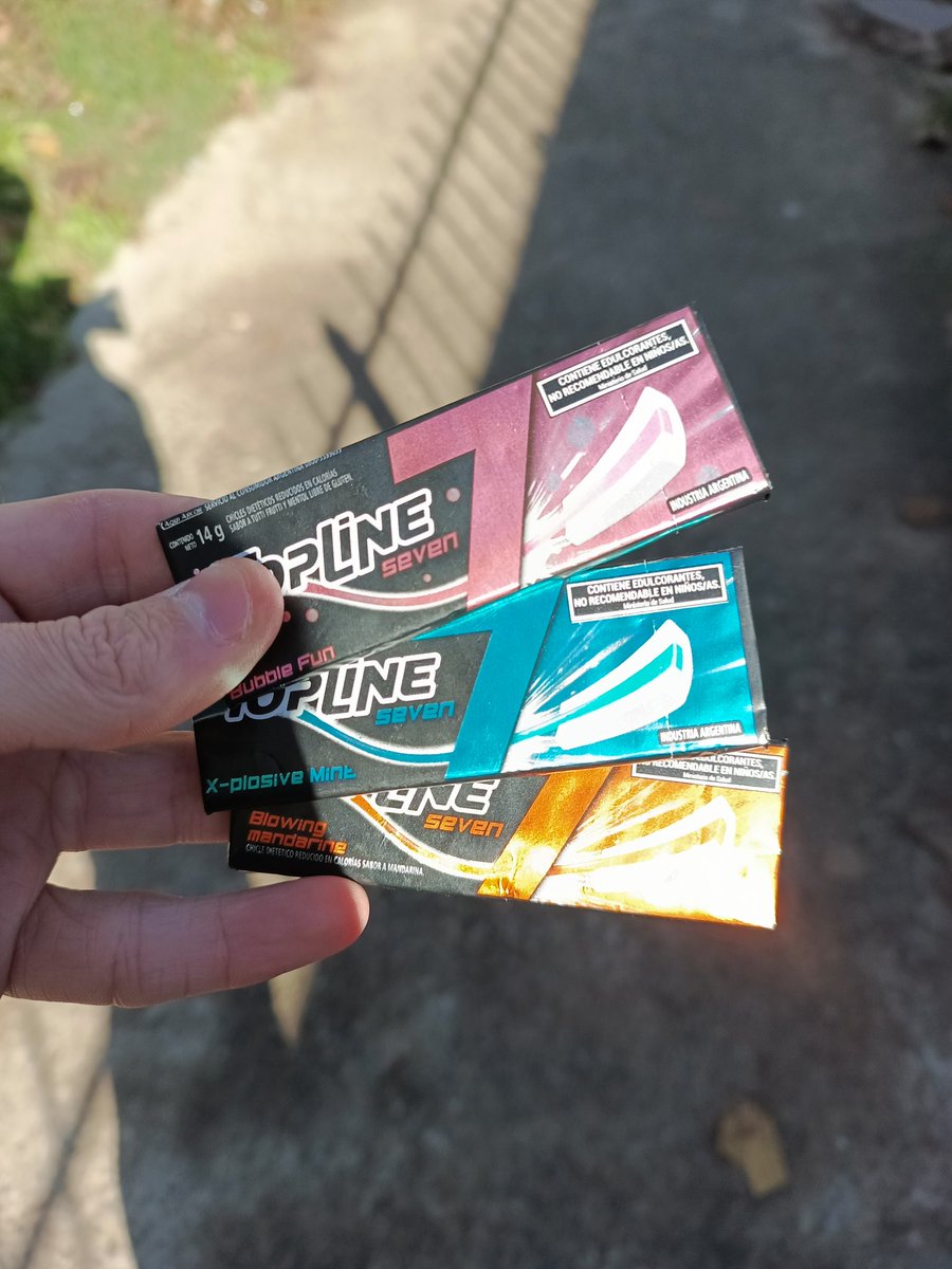 Tomm_73's tweet photo. Día 84 subiendo un tweet hasta estar nomidado en la TA awards como twittero del año

Ese amigo amante de los chicles
#Topline7 #chicle https://t.co/hrnk9pmbYQ