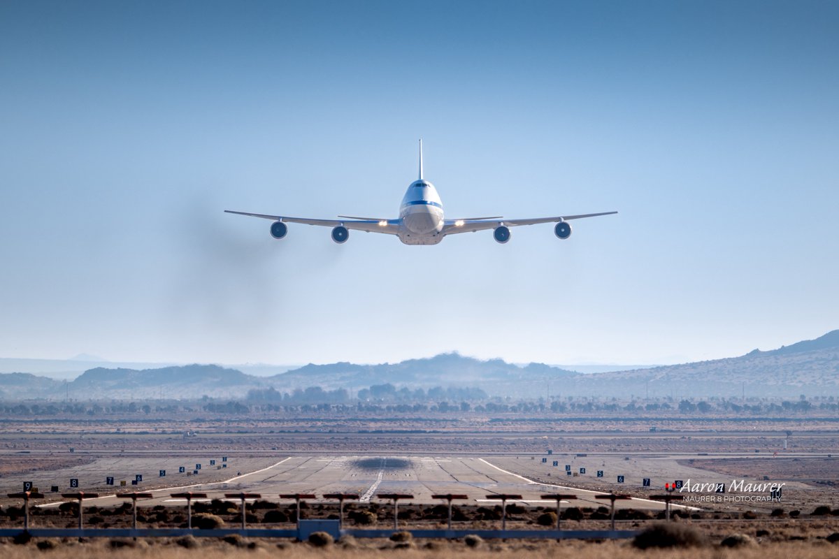 maurer8photo's tweet image. I really miss the days NASA Armstrong had more aircraft at Palmdale, especially SOFIA.  A 747SP with a telescope inside.  Incredible feat of engineering that accomplished some cool science!

#sofia #n747na #nasa