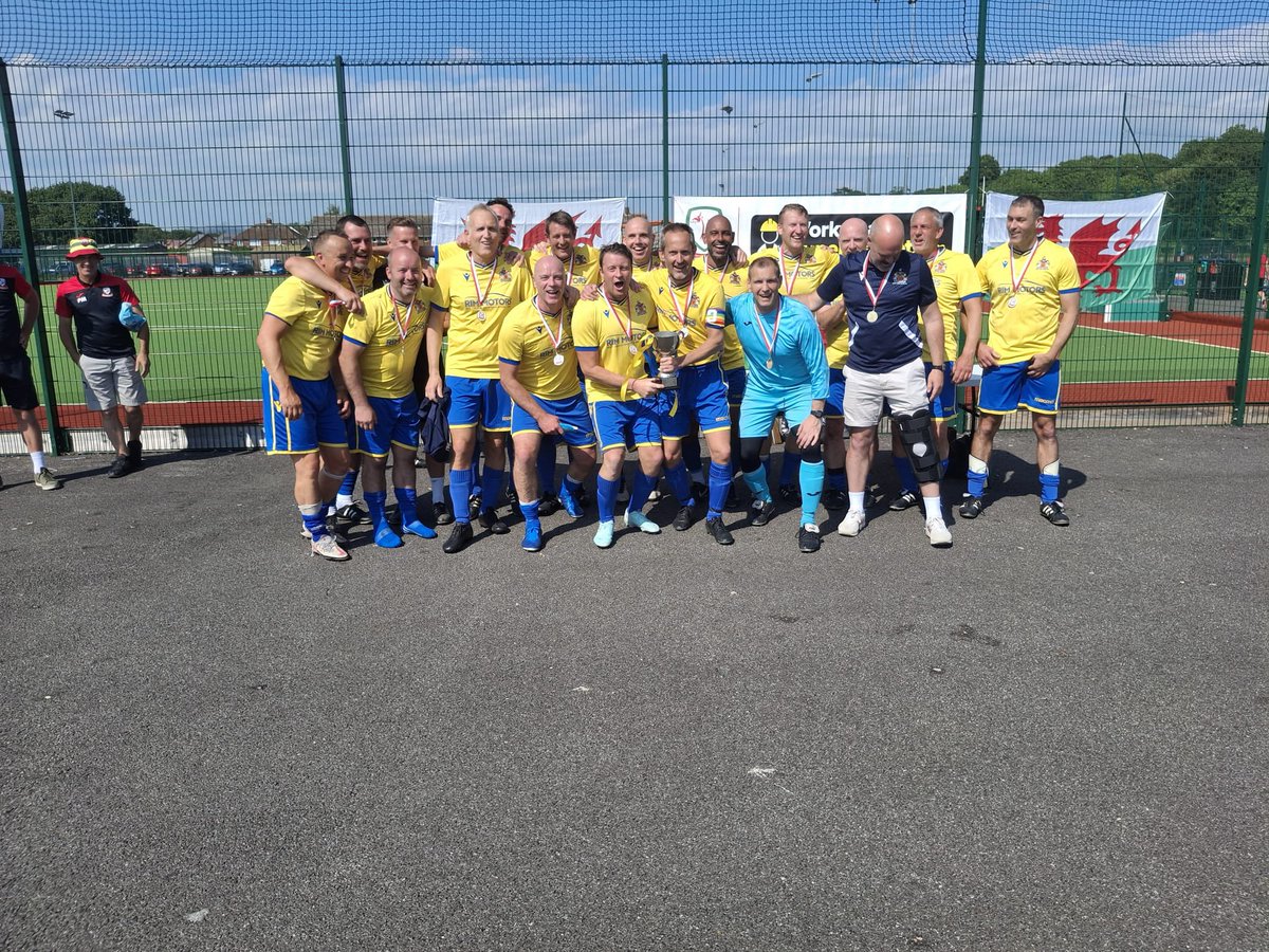 WalesVets's tweet photo. *OVER 45s CUP FINAL*

FULL TIME - Four unanswered goals see @town_40 run out comfortable winners in a the sweltering heat at @CardiffUniSport Llanrumney 

Briton Ferry Llansawel  0-4 Barry Town

#VetsFootball ❤️🏴󠁧󠁢󠁷󠁬󠁳󠁿⚽️ https://t.co/tAaO6AYlsb