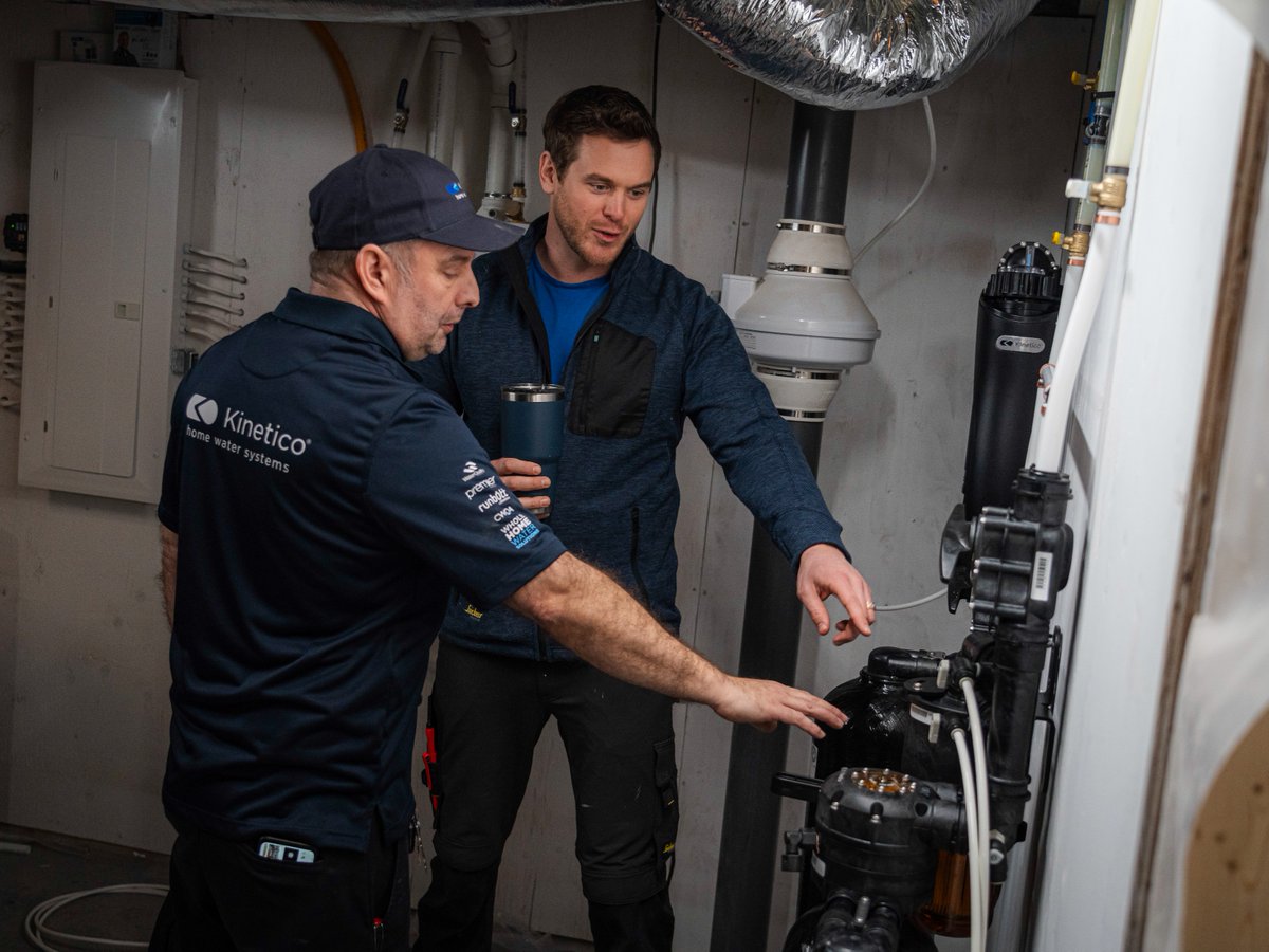 mike_holmesjr's tweet photo. Whether you rely on well water or municipal water, itβs important to get your water tested by professionals.
We just installed this whole home water filtration system from @KineticoHQ to help these homeowners improve their water quality.
#WaterQuality #WaterFiltrationSystem https://t.co/wJ4szffi7W