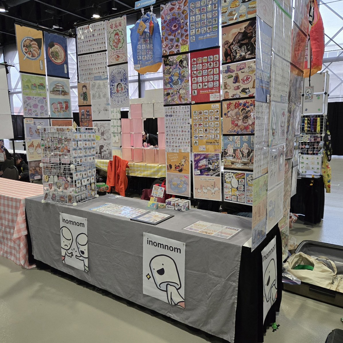 inomnom 🍑 tweet media