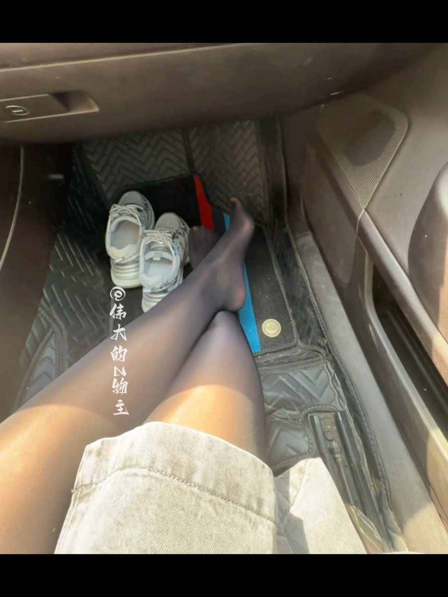 tanhuandom's tweet photo. 🧦：🍑一汁
同步向刘姐致敬🫡
@liuislbn https://t.co/LH2jqtdWPh