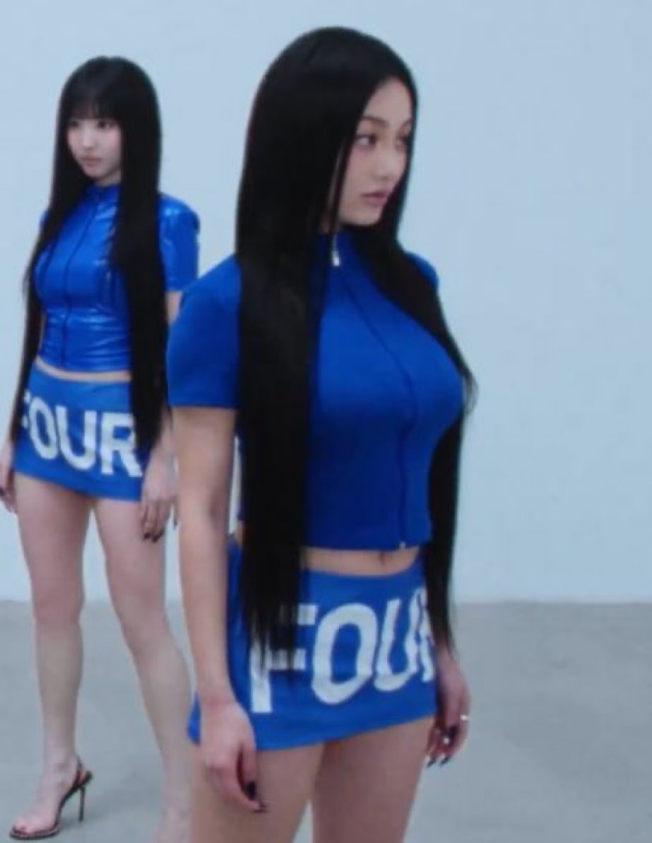 saintshyo's tweet photo. BODY CRAZY CURVY WAVY https://t.co/WaVxFO1rCV