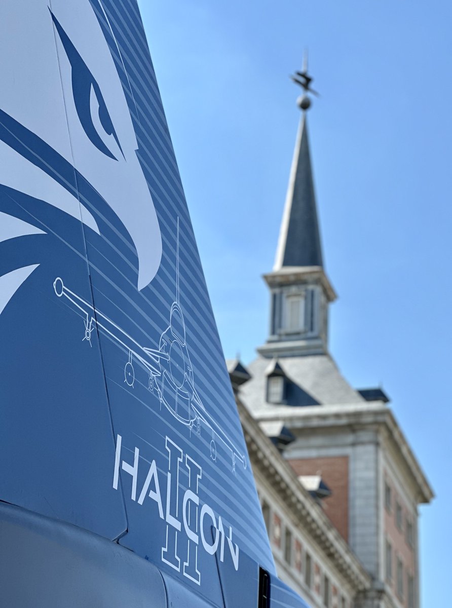 Spotted! 👀 A #Eurofighter can now be found in this iconic venue in Madrid 🇪🇸 for the next two weeks. Can you guess why our fastest aircraft has taken to the city? Watch this space!