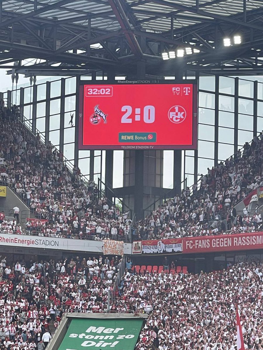 Der Effzeh auf dem Weg dahin, wo er auch hingehört… ❤️🤍<a href="/fckoeln/">1. FC Köln</a> #Bundesliga