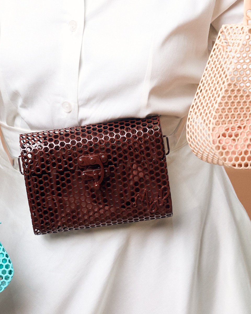 WeAreMythHouse's tweet photo. She’s not here to shout —
But she’s here. Calm, confident, and quietly captivating.
The MUTED Collection.
2 styles. 3 sizes. 5 colourways.
Endless ways to style.
#Muted #MYTHMuted #MYTH #MustHave #LuxuryAccessory #MYTHHouse #mythmuse https://t.co/GFISO4DIq3