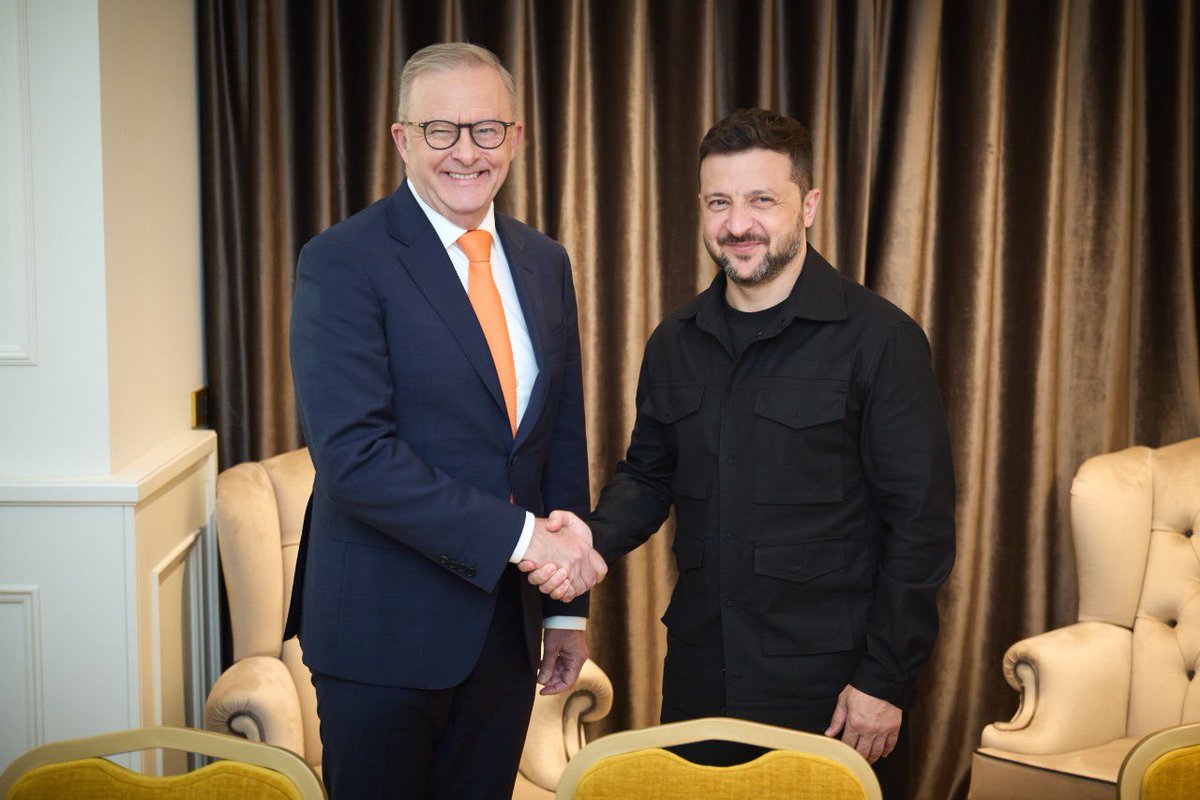 Anthony Albanese (@albomp) on Twitter photo Австралія підтримує Україну – зараз і завжди.
Слава Україні!
__
Australia stands with Ukraine, now and always.
Slava Ukraini!
<a href="/ZelenskyyUa/">Volodymyr Zelenskyy / Володимир Зеленський</a>
🇦🇺🇺🇦 Австралія підтримує Україну – зараз і завжди.
Слава Україні!
__
Australia stands with Ukraine, now and always.
Slava Ukraini!
<a href="/ZelenskyyUa/">Volodymyr Zelenskyy / Володимир Зеленський</a>
🇦🇺🇺🇦
