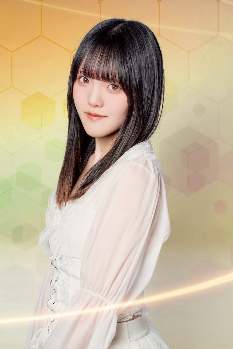 【HONEYBEE】のボーカルをやらせていただけることになりました🐝🍯

つじみんとです！！🤍

みんなといいバンドにしていきたいと思ってます！

これからよろしくお願いします🫧🫧