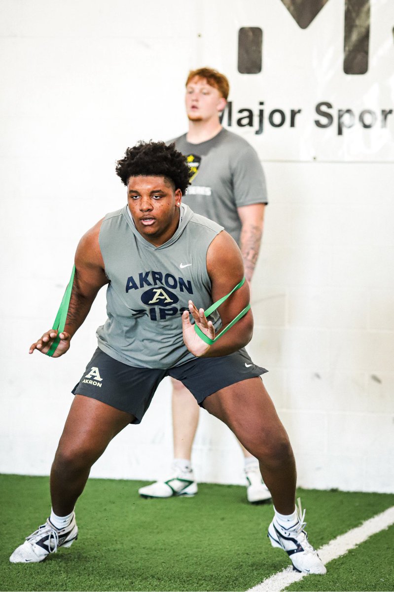Offseason work wit <a href="/H2TrenchFactory/">H2 Trench Factory</a> get with em🔥