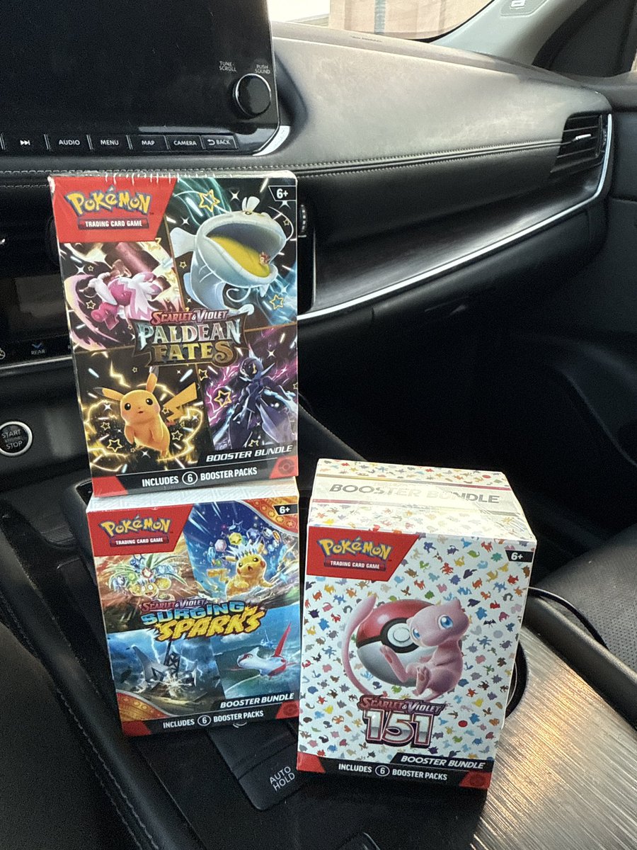 bee_jvy's tweet photo. @PKMNBayArea Haul and Pulls for yesterday https://t.co/qJf37y2rVP