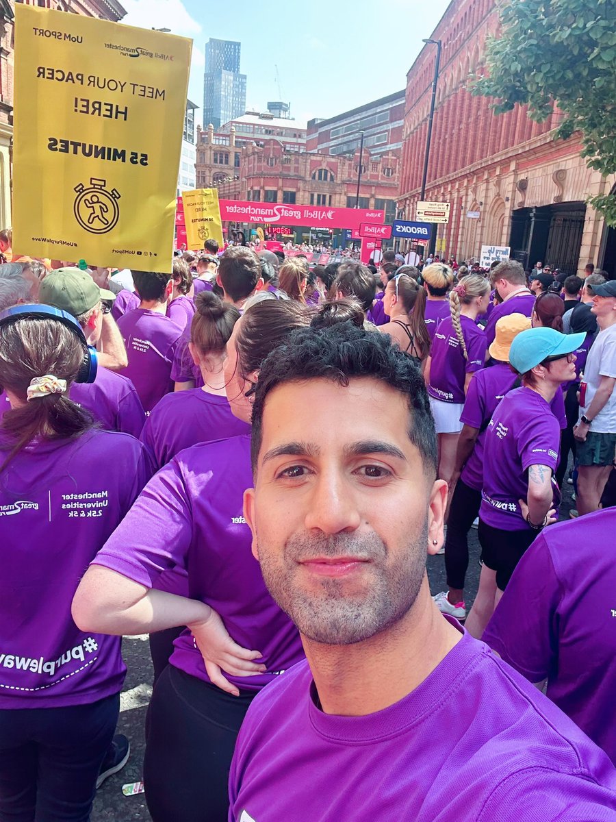 hmakohan's tweet photo. Absolutely scorching day to join the @UoMSport Purple Wave @Great_Run - not the time I was training for but a got a PB and had a blast! Well done everyone who gave it their best shot! 💜 https://t.co/RVPDIkA7vN