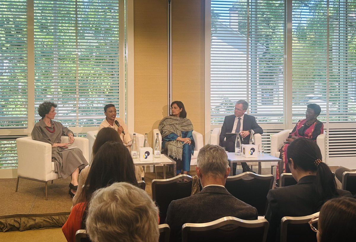 Panel discussion with insights from <a href="/lwazimanzi/">Lwazi Manzi</a> on setting up the <a href="/_AfricanUnion/">African Union</a> COVID-19 Commission, highlight the #leadership and #collaboration efforts

#WHA78

<a href="/TheGPMB/">The Global Preparedness Monitoring Board</a> <a href="/WorldHealthSmt/">World Health Summit</a> Institute of Philanthropy