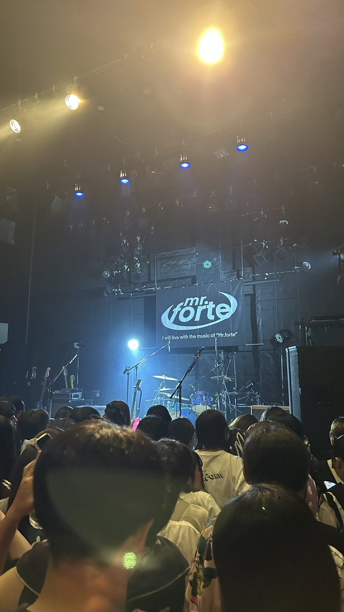 e7__sub's tweet photo. Mr.ふぉるて ONE MAN TOUR 2025
ピリオドの向こうへツアー
📍静岡 浜松 窓枠

仕事休んで行ってよかった😭
やっぱりふぉるてのライブが大好き🫶🏻 https://t.co/sbqUWXnayV