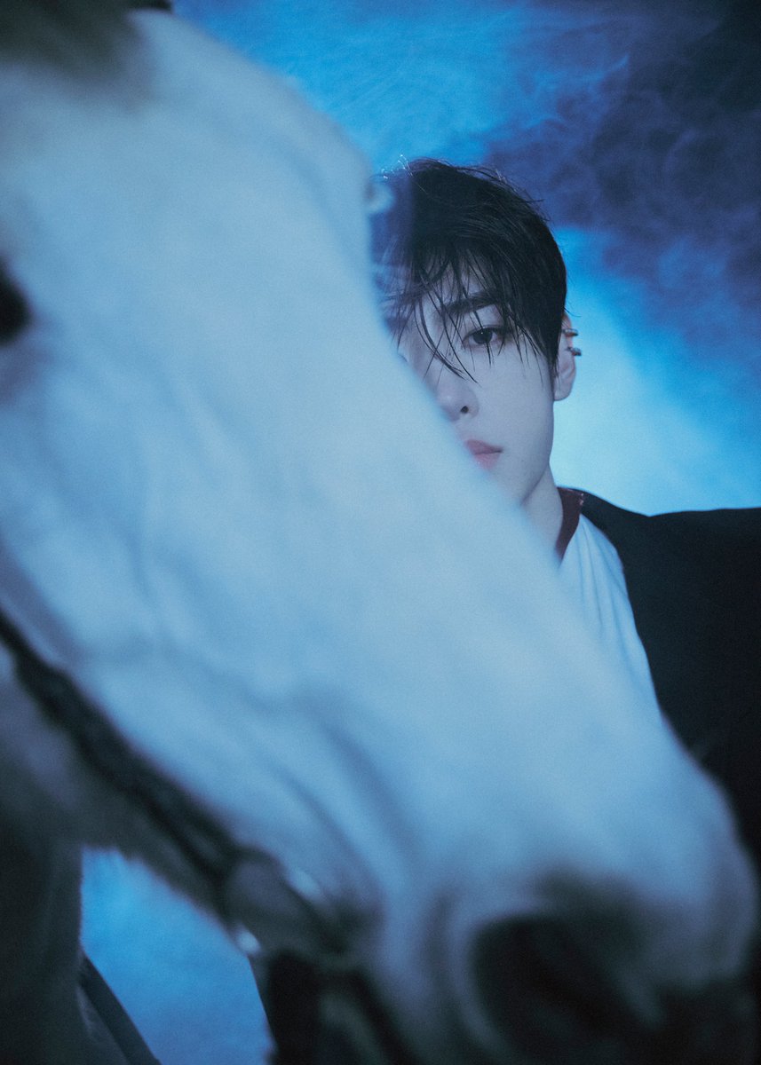 805iop1010's tweet photo. 같은 컨포 내에서 붉은/푸른느낌 동시에 있는
거 너무 조은 것 같음 https://t.co/iLGcyI5qTh