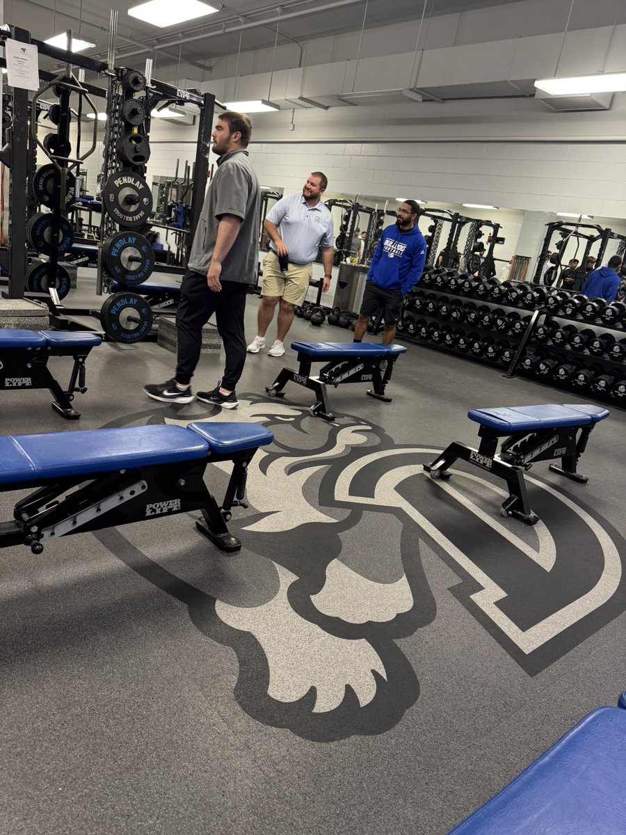 Maliq Givens-Smith (@maliqgivensmith) on Twitter photo Thanks <a href="/DrakeBulldogsFB/">Drake Football</a> for inviting me & <a href="/MidwestBucks/">Midwest Bucks 7 on 7</a> appreciate all the coaches that was there field was nice! <a href="/DBCoachJB/">Jacob Brown</a> <a href="/CoachKyleKempt/">Kyle Kempt</a> <a href="/AdamCox38/">Adam Cox</a> <a href="/CoachFincham83/">Nathan Fincham</a> <a href="/CoachD_Thornton/">DT Thornton</a> <a href="/NCWHS_Football/">Normal West Football</a> <a href="/1PerformanceLab/">The Performance Lab</a> Thanks <a href="/DrakeBulldogsFB/">Drake Football</a> for inviting me & <a href="/MidwestBucks/">Midwest Bucks 7 on 7</a> appreciate all the coaches that was there field was nice! <a href="/DBCoachJB/">Jacob Brown</a> <a href="/CoachKyleKempt/">Kyle Kempt</a> <a href="/AdamCox38/">Adam Cox</a> <a href="/CoachFincham83/">Nathan Fincham</a> <a href="/CoachD_Thornton/">DT Thornton</a> <a href="/NCWHS_Football/">Normal West Football</a> <a href="/1PerformanceLab/">The Performance Lab</a>