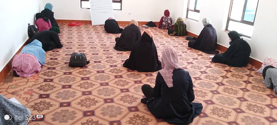 BarakPashtana's tweet photo. This is what determination looks like. 💥✏️. 

Every lesson learned is a step toward a brighter, bolder future. 

 #GirlsInClass #PowerInEducation https://t.co/cXvtI1f0j8