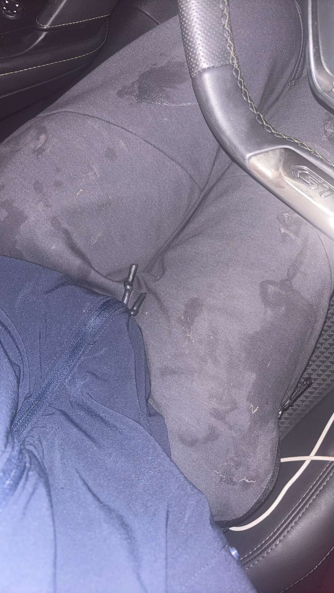 NessPassif's tweet photo. Qui veux mettre sa tête dedans #RT #passif https://t.co/kSbQolChd1