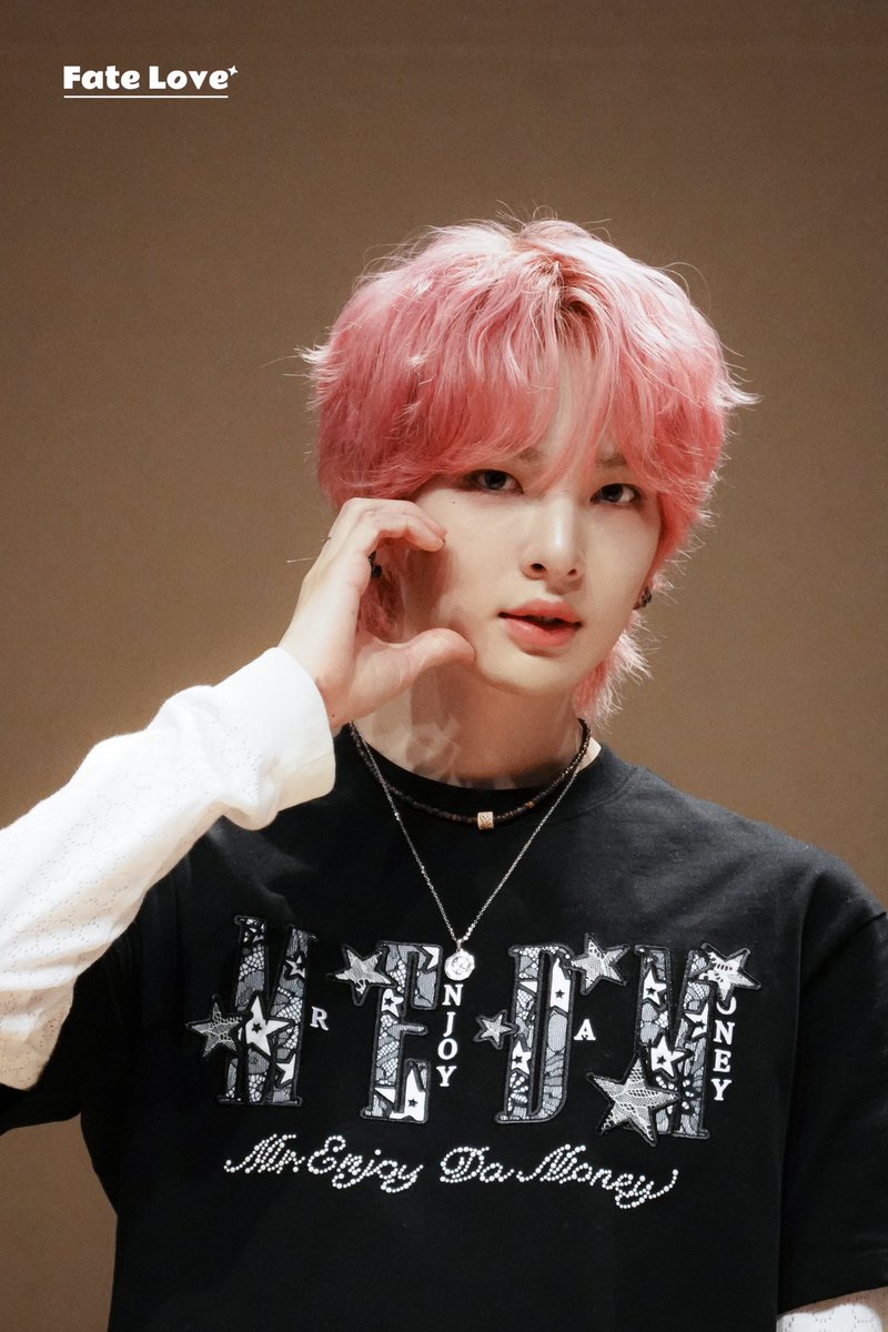 Fate_Love522's tweet photo. 250518
💗🍑
#EPEX #이펙스 #MU #뮤 https://t.co/byMq4KfQf4