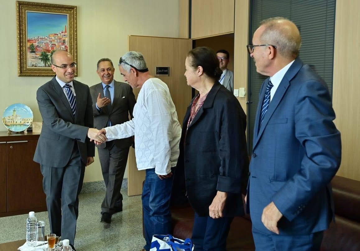 Une délégation de la communauté algérienne résidant en Nouvelle-Calédonie, conduite par M. Taïeb Laïfa, l'une des figures marquantes des descendants des Algériens exilés en #Nouvelle_Calédonie, est en visite en Algérie.
#Algérie