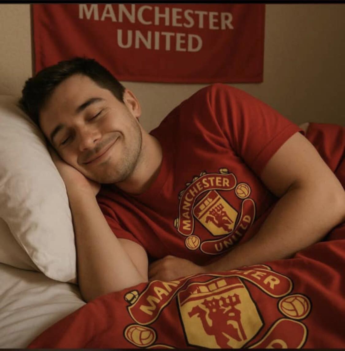 ManchesterUg1's tweet image. 2017—City is trophyless. MUFC won the Europa with a Portuguese manager who took over from an FA winning Dutch manager.
2025—City is trophyless. MUFC is playing in the Europa final with a Portuguese manager who took over from an FA winning Dutch manager.
BILBAO I will be THERE 😉