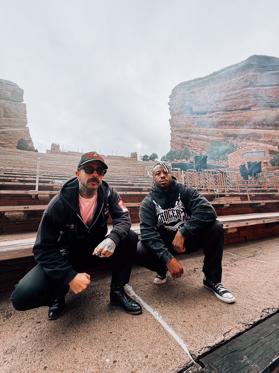 Red rocks with <a href="/blankfacedubs/">Blankface</a> was an absolute CLINIC! I want y’all to drop your videos of our set in the comments!