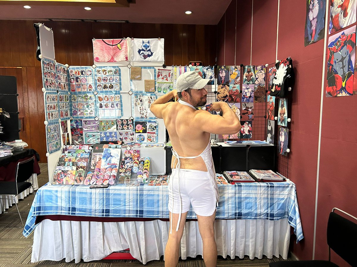 Último día en mercado kinky en <a href="/Pawercon/">PAWERCON</a> los espero en la mesa 9!!