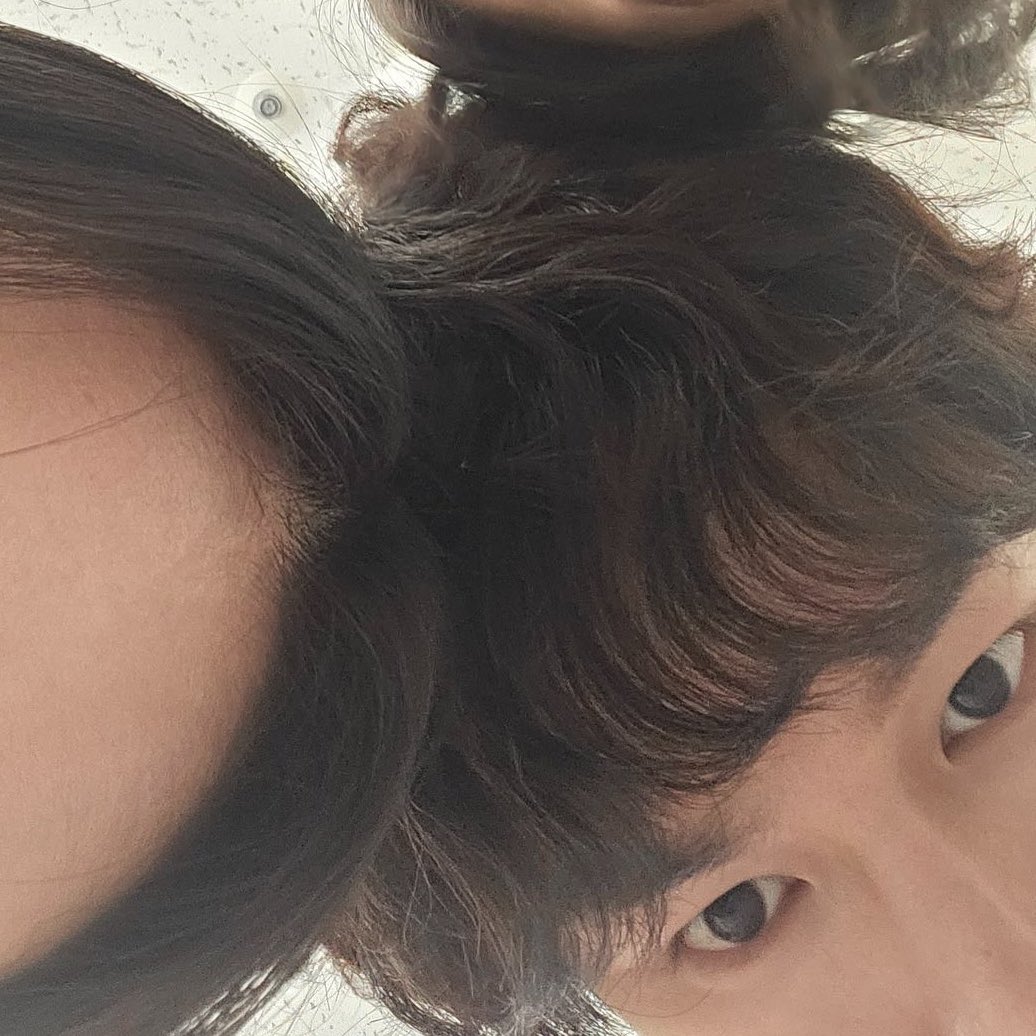 엄재일 너무 대견강쥐 같이 생김 ㅎㅎ