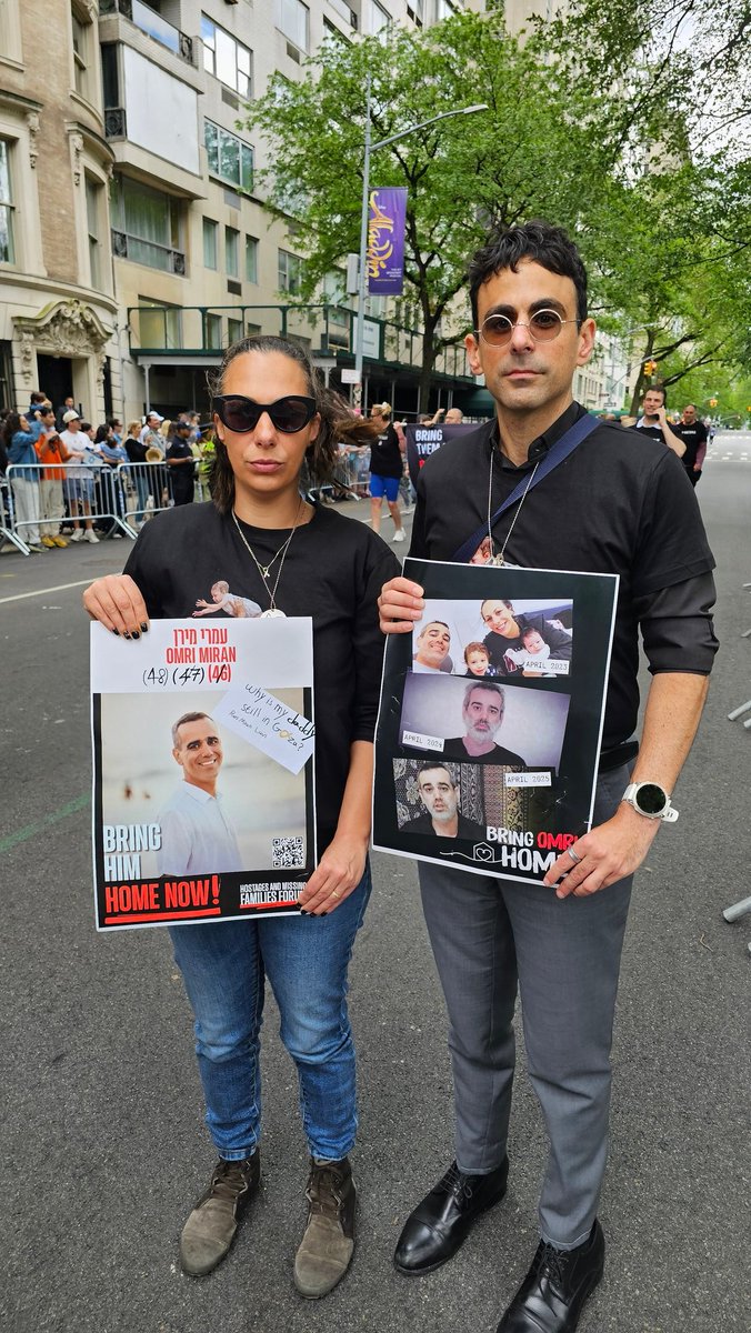 Day 590 💔🎗

Israel Day Parade, NYC.

Last year I marched with Yael Alexander, advocating to bring her son Edan, my brother-in-law Omri, and all the hostages home.

This year I march with my sister <a href="/LishayLM/">Lishay Miran-Lavi</a>—she deserves the same ending the Alexanders got when Edan came home.