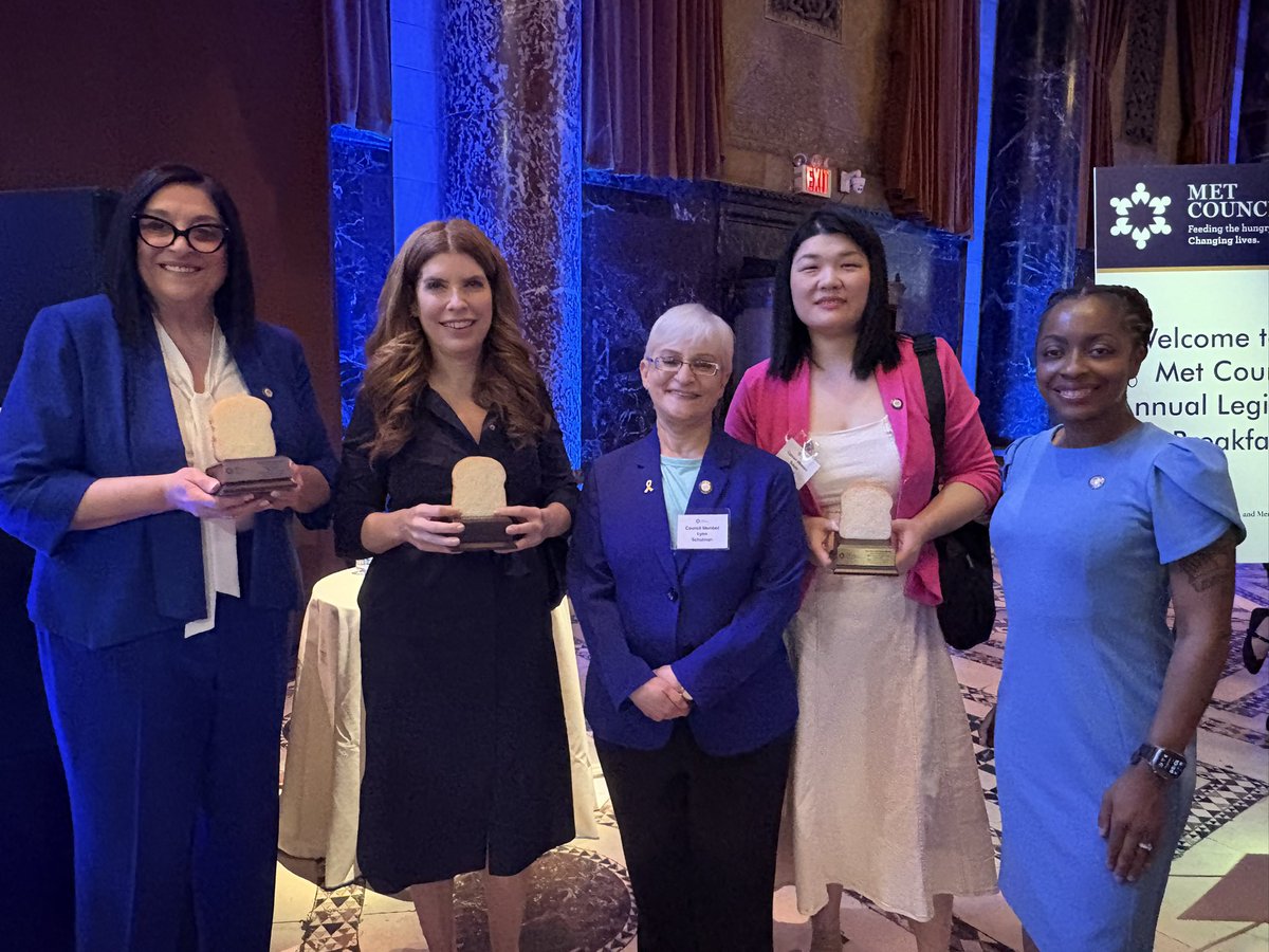 Julie Menin (@juliemenin) on Twitter photo Honored to receive an award from <a href="/MetCouncil/">Met Council</a> at their Annual Legislative Breakfast.
Led by its stalwart leader <a href="/NYCGreenfield/">David G. Greenfield</a>, Met Council is on the front lines serving hundreds of thousands of vulnerable New Yorkers every single day. #MetCouncil Honored to receive an award from <a href="/MetCouncil/">Met Council</a> at their Annual Legislative Breakfast.
Led by its stalwart leader <a href="/NYCGreenfield/">David G. Greenfield</a>, Met Council is on the front lines serving hundreds of thousands of vulnerable New Yorkers every single day. #MetCouncil