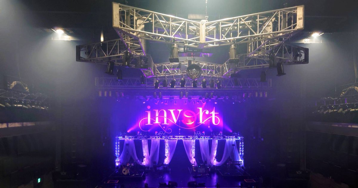 山崎エリイさん(<a href="/eriii_musicinfo/">山崎エリイ</a> )のライブにお伺いしてきました。
衣装やライトによる色鮮やかな演出、コンセプトライブの世界観の創出、そして、お客さんたちとの温かな会場の一体感。
耳だけでなく、視覚的にもとても映えるライブでした。 #LIVEinvert