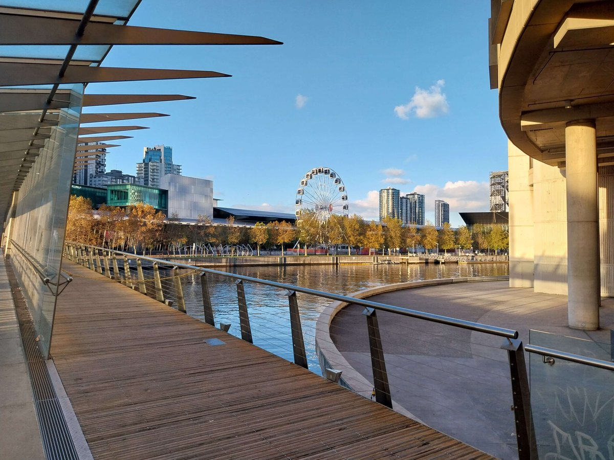 Zacian couldn't pull through to cut, but a day 2 is certainly not bad!

I am super excited to do even better next season and it was great to meet more of you amazing people😎
pokepast.es/ce83254d2efa34…

P.S. I took a sick photo of the venue